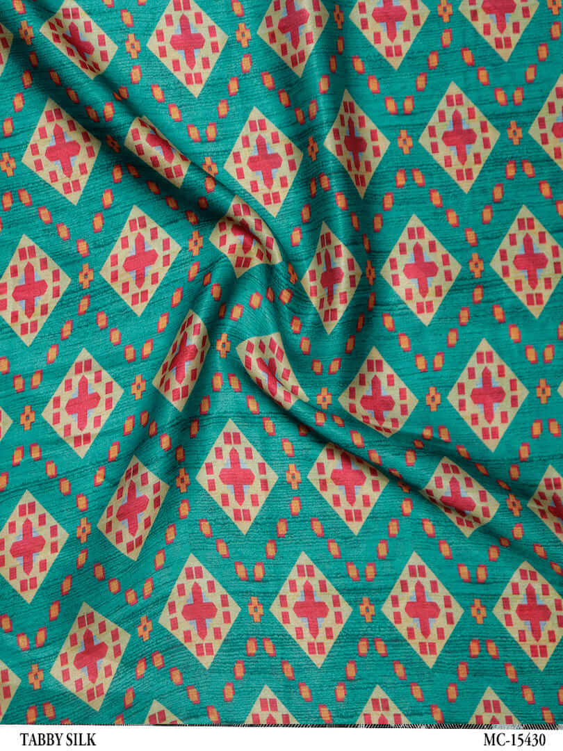 Silk’s Journey Through History: From Ancient Trade Routes to Modern-Day Luxury Fashion